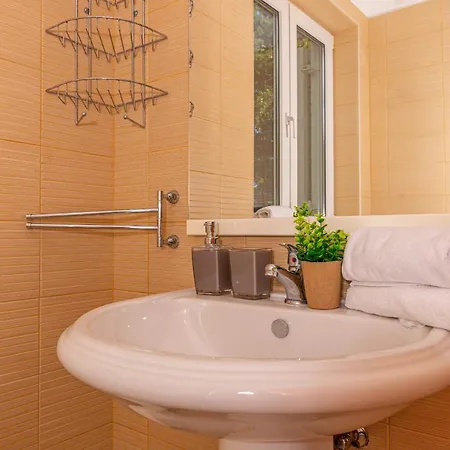 Maya Apartament *