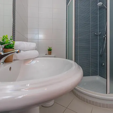 Maya Apartament *